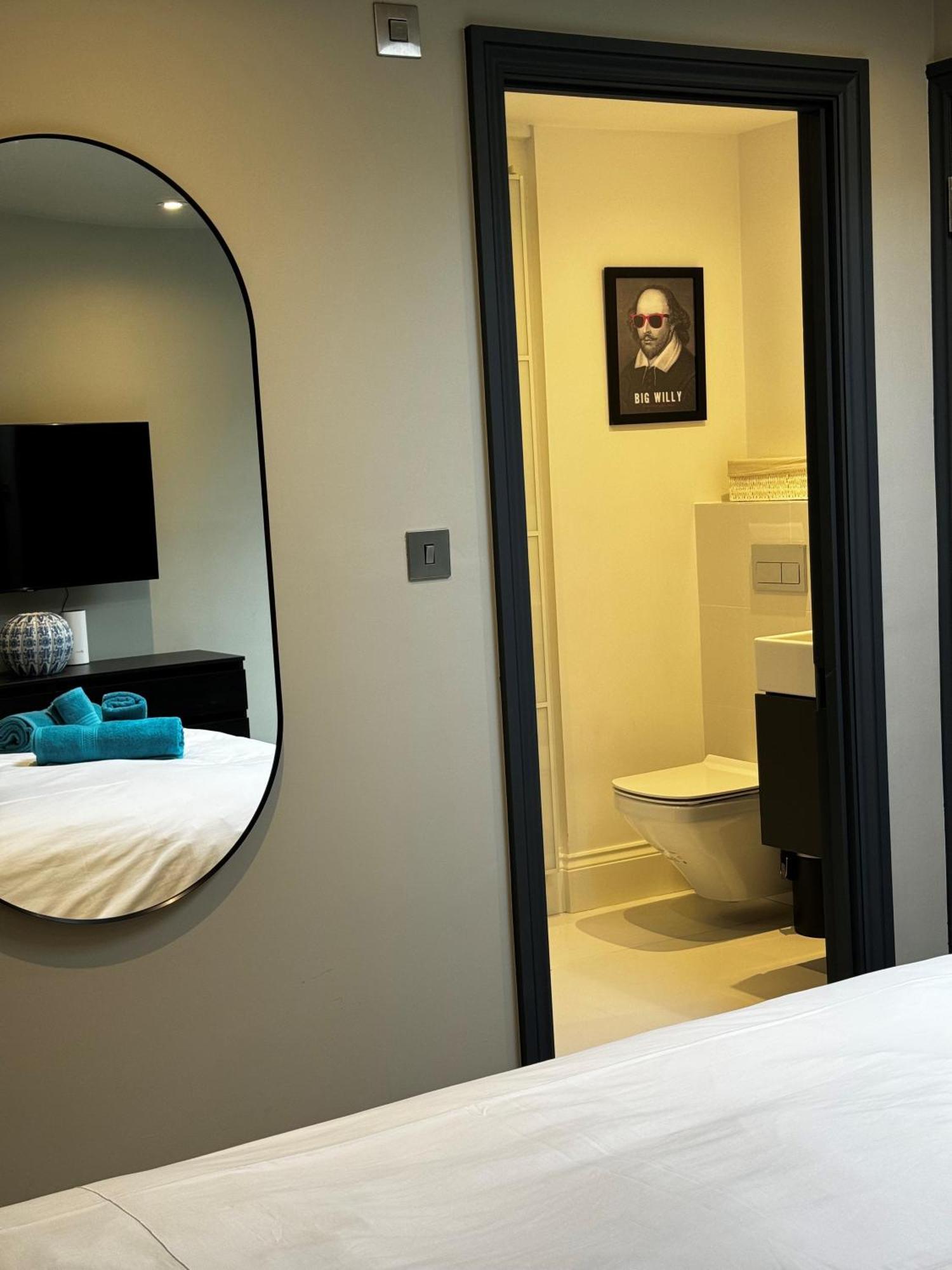 Apartmán Romeo'S Arch High End Luxury In Centre Of Stratford With Parking Exteriér fotografie